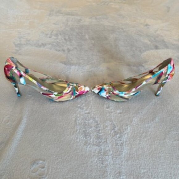 Adrianna Papell Shoes Watercolor Floral Printed Pointed Toe Slip On Heel 8 Med - Picture 4 of 15